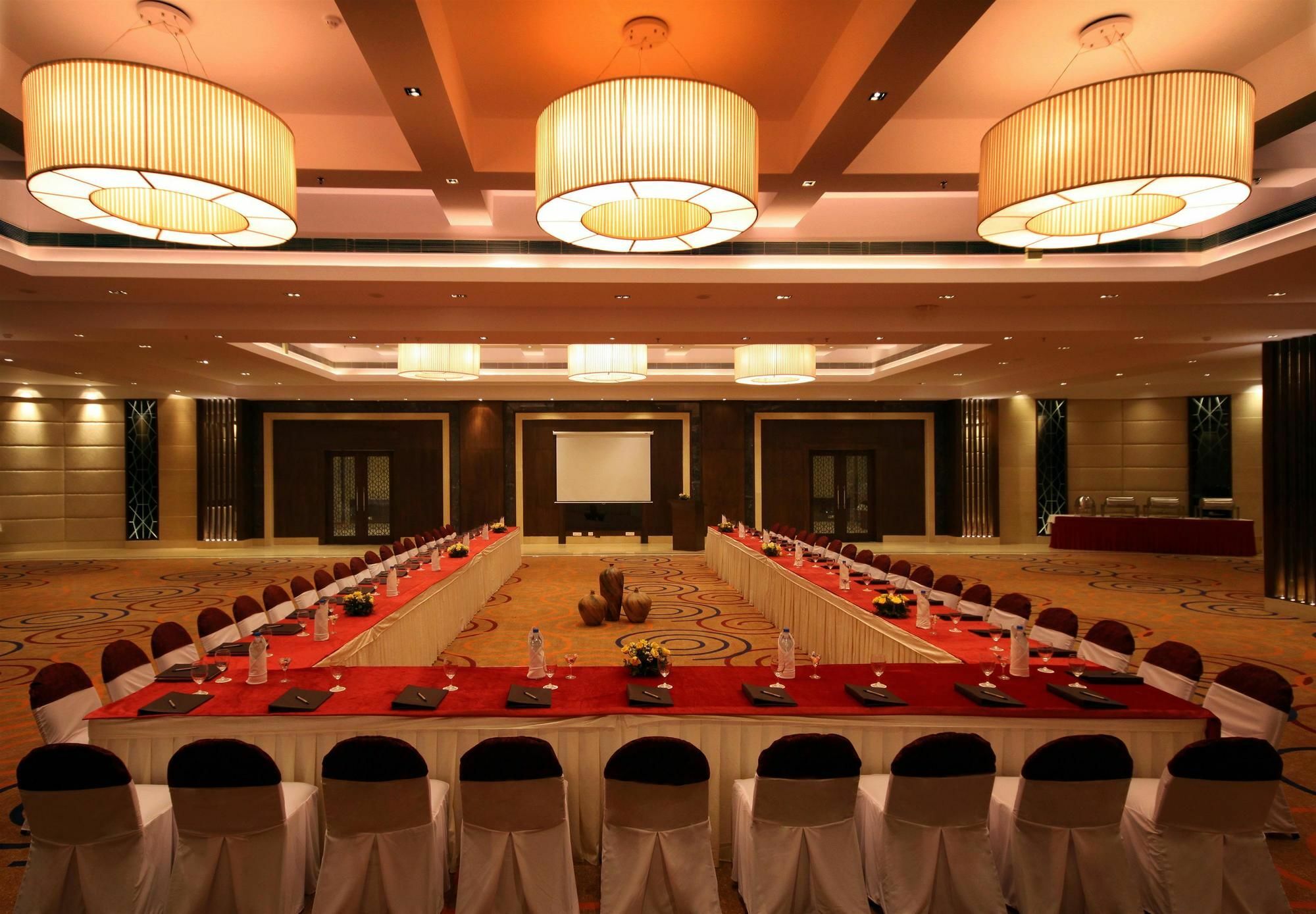 โกลเด้น ทิวลิป จันทิครห์ ปันช์กุลา Hotel ปัญจ์กุลา ภายนอก รูปภาพ